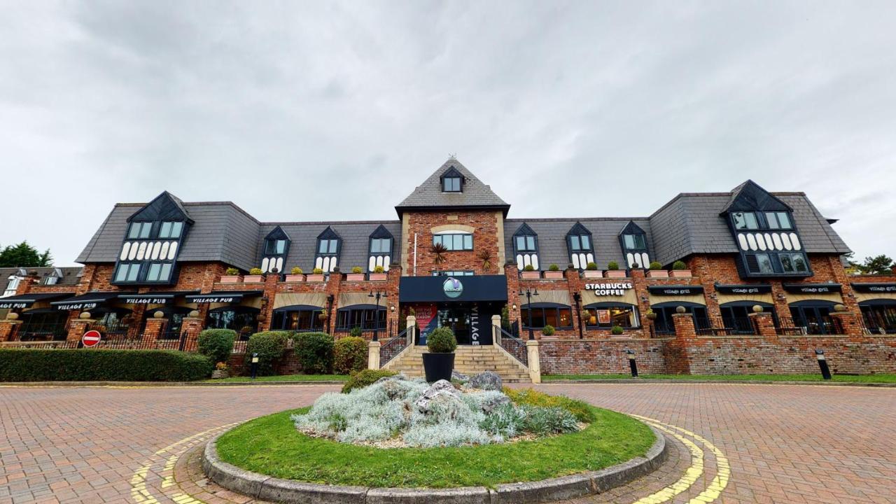 Village Hotel Manchester Cheadle Cheadle  Dış mekan fotoğraf