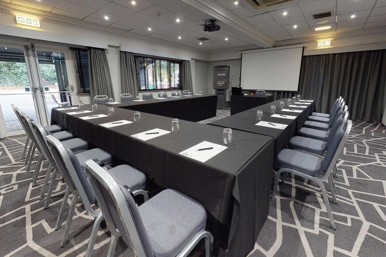 Village Hotel Manchester Cheadle Cheadle  Dış mekan fotoğraf