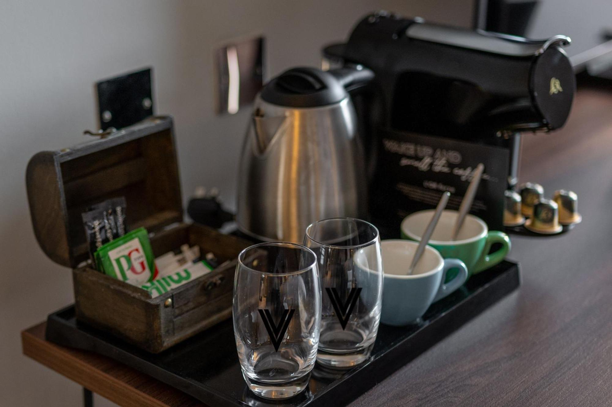 Village Hotel Manchester Cheadle Cheadle  Dış mekan fotoğraf